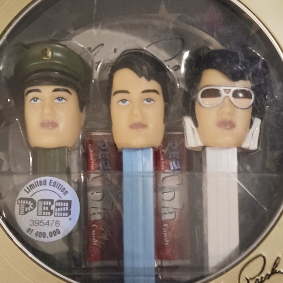 NWT!! ELVIS PRESLEY COLLECTIBLES BUNDLE (7 Items) - Picture 3 of 12